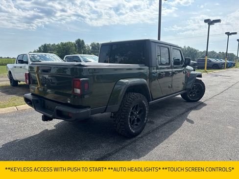 Used 2022 Jeep Gladiator Sport AWD/4WD image 9
