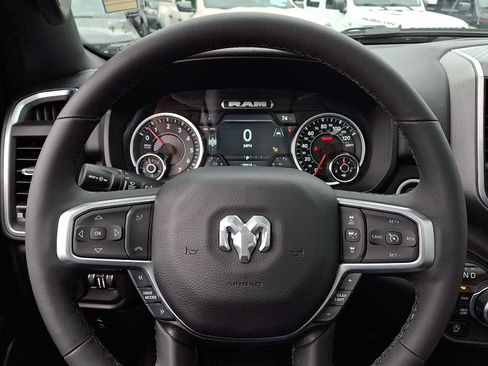 Used 2025 RAM 1500 Big Horn AWD/4WD image 21