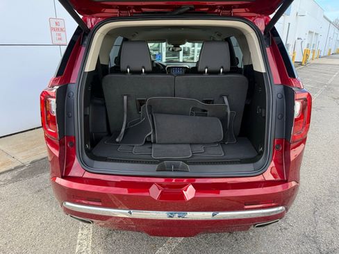 Used 2023 GMC Acadia Denali image 48