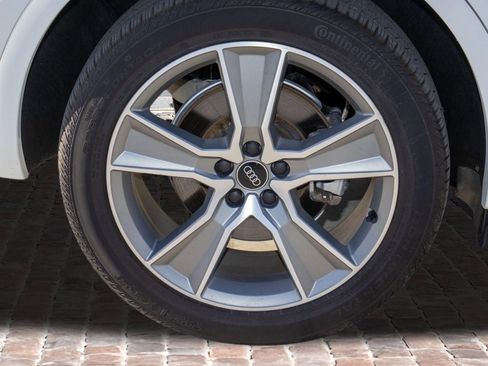 Used 2025 Audi Q5 2.0T Premium image 40