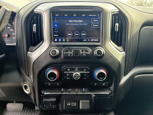 Used 2021 Chevrolet Silverado 1500 LT Trail Boss w/ Bed Protection Package image 13