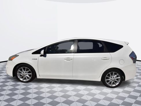 Used 2012 Toyota Prius V Five FWD image 6
