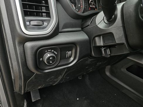 New 2026 RAM 2500 Big Horn AWD/4WD image 15