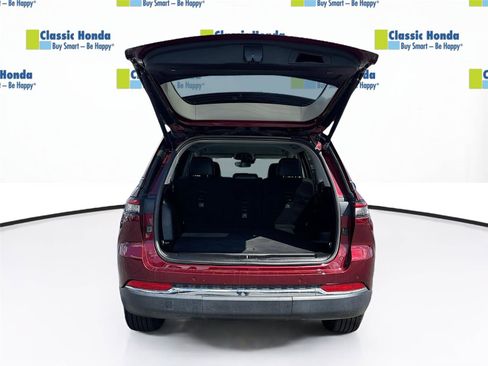 Used 2023 Jeep Grand Cherokee Limited image 30