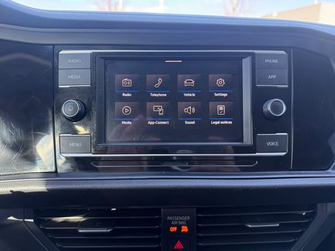 Used 2024 Volkswagen Jetta S image 28