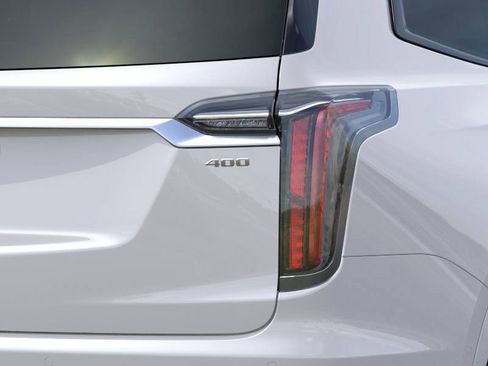 Used 2024 Cadillac XT6 Sport w/ Technology Package image 11