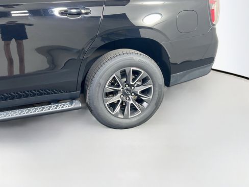 Used 2021 Chevrolet Tahoe Z71 image 30