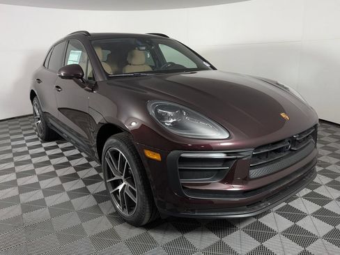New 2026 Porsche Macan AWD/4WD image 9