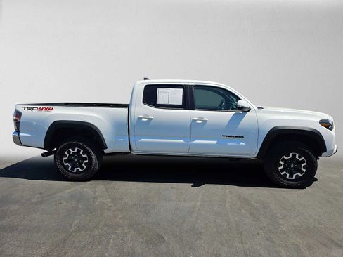 Used 2023 Toyota Tacoma TRD Off-Road AWD/4WD image 2
