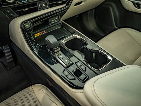 Certified 2026 Lexus NX 350 AWD w/ Accessory Package (2T) image 27