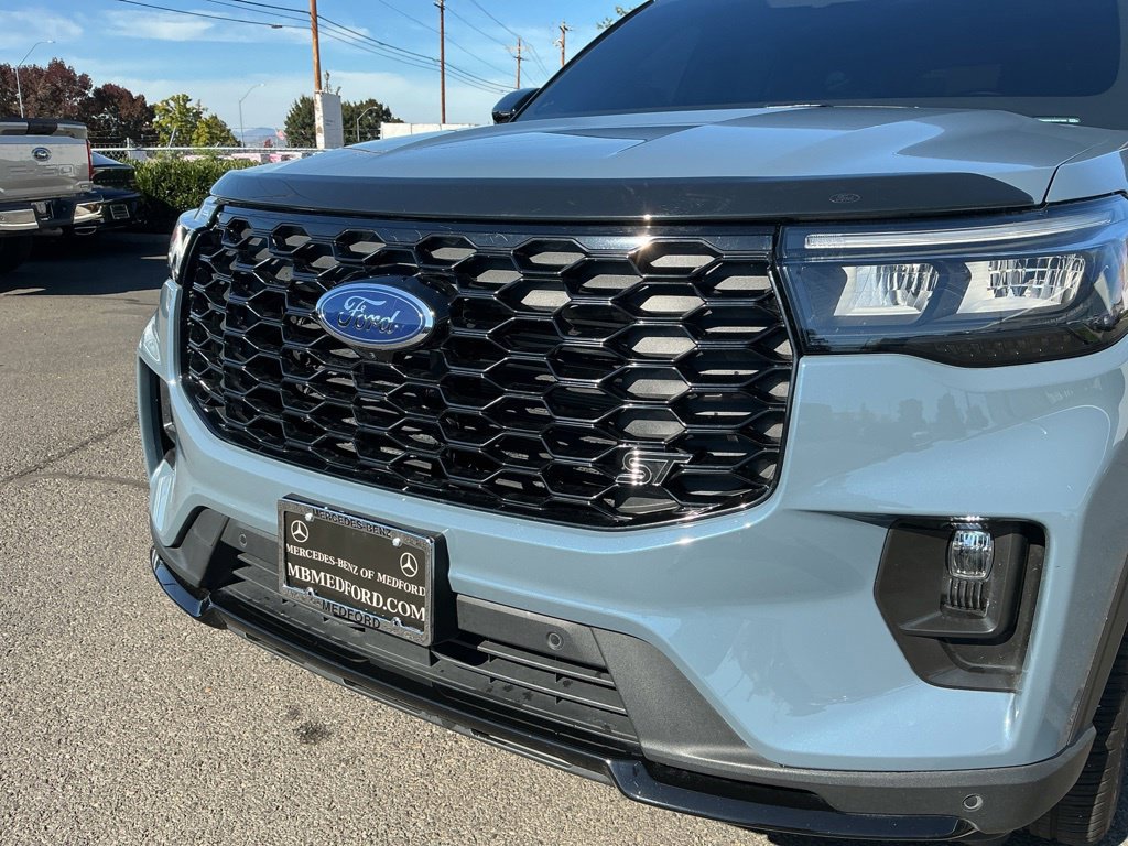 Used 2025 Ford Explorer ST w/ Sun And Sound Package AWD/4WD image 35