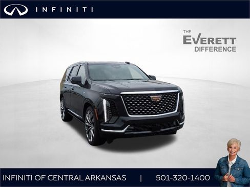 Used 2026 Cadillac Escalade Luxury w/ Touring Package AWD/4WD image 1