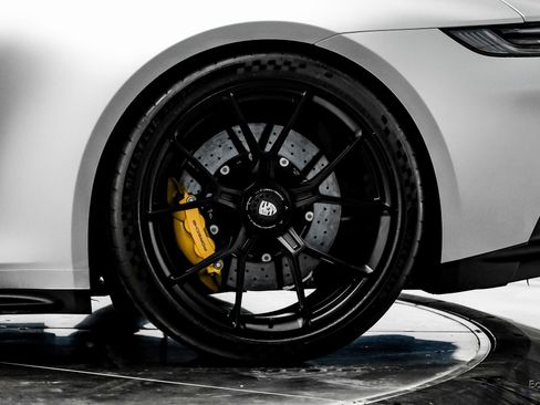 Used 2024 Porsche 911 GT3 image 82