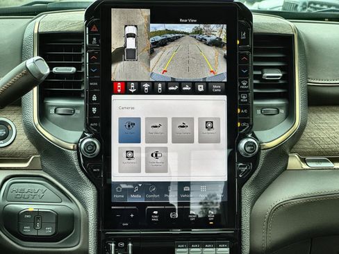 New 2025 RAM 2500 Limited image 19