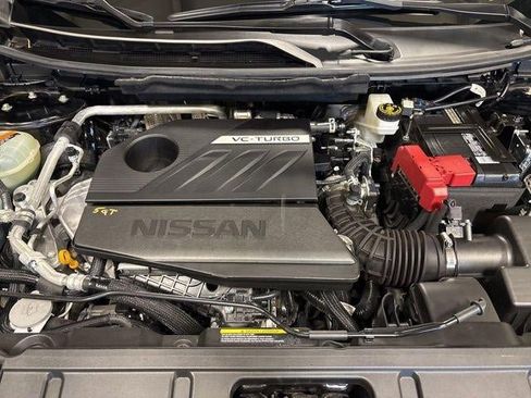 Used 2023 Nissan Rogue SV image 30