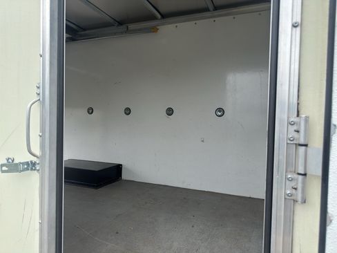 Used 2022 Ford Transit 350 DRW RWD image 16