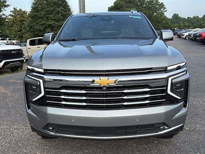 New 2026 Chevrolet Suburban LT w/ Comfort Package