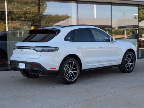 New 2026 Porsche Macan image 9