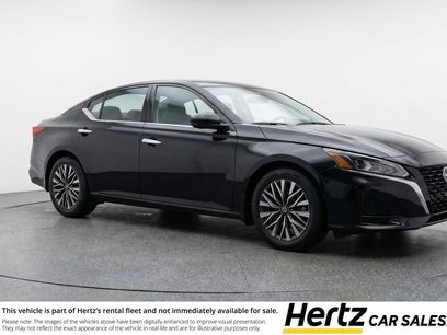 Used 2025 Nissan Altima 2.5 SV