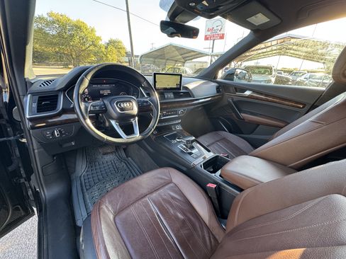 Used 2018 Audi Q5 2.0T Premium image 11