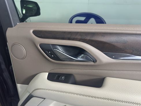 Used 2021 GMC Yukon XL Denali w/ Denali Premium Package AWD/4WD image 41