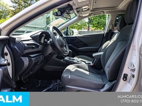 Used 2025 Subaru Crosstrek 2.5i Premium AWD/4WD image 17