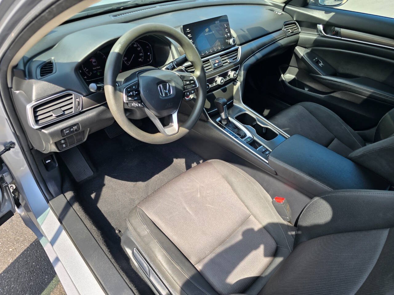 Used 2019 Honda Accord LX image 13