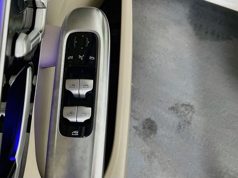Used 2022 Mercedes-Benz C 300 4MATIC Sedan image 18