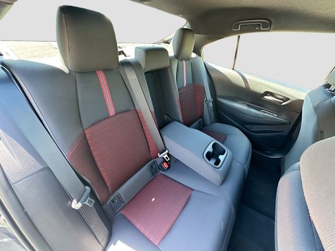 Used 2025 Toyota Corolla SE FWD image 23