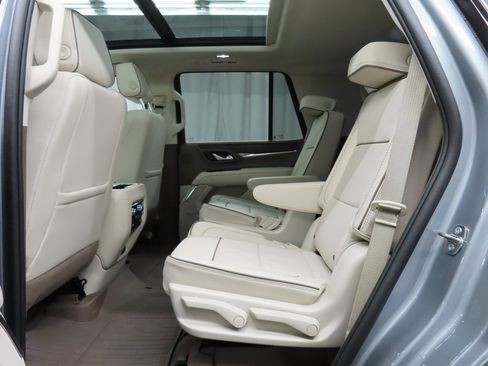 Used 2024 GMC Yukon Denali image 10