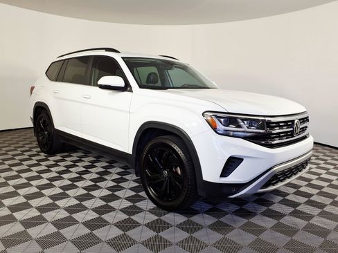Used 2022 Volkswagen Atlas SE FWD image 3