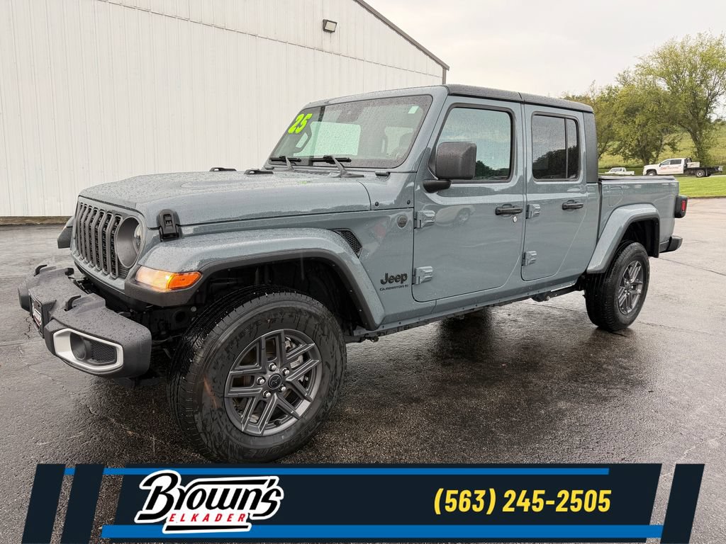 Used 2025 Jeep Gladiator Sport AWD/4WD image 1