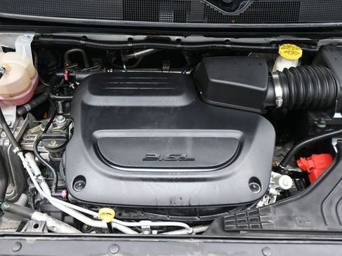 Used 2022 Chrysler Pacifica Touring-L FWD image 20