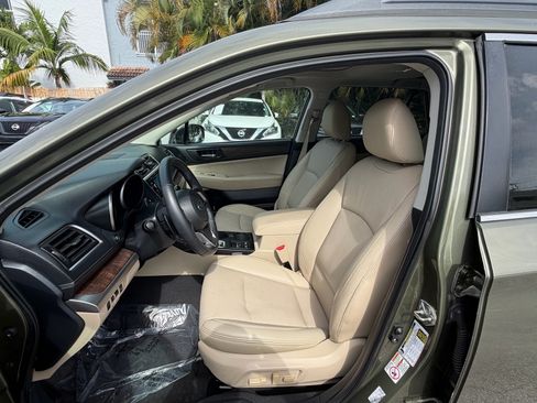 Used 2018 Subaru Outback 2.5i Limited AWD/4WD image 11