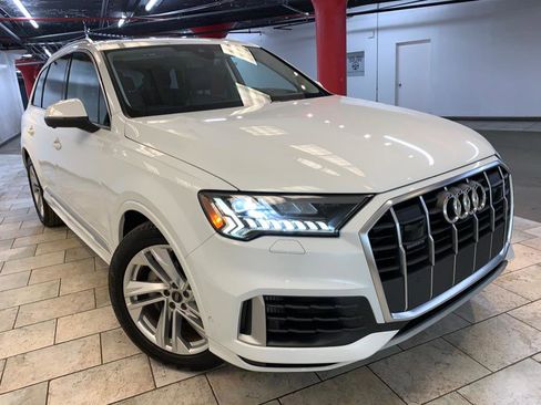 Used 2023 Audi Q7 3.0T Prestige image 2