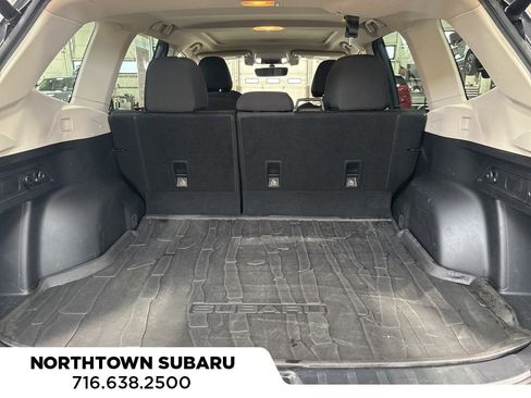 Used 2020 Subaru Forester Premium image 11