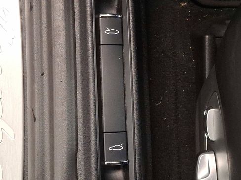 Used 2017 Porsche 911 Turbo image 27