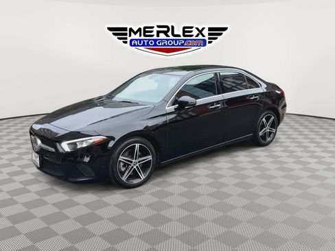 Used 2019 Mercedes-Benz A 220 4MATIC w/ Premium Package image 4