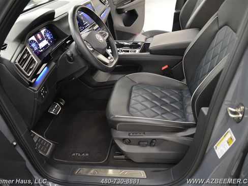 Used 2024 Volkswagen Atlas Cross Sport SEL Premium R-Line image 14