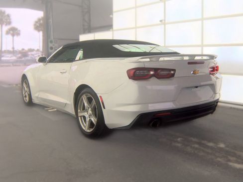 Used 2020 Chevrolet Camaro LT RWD image 10