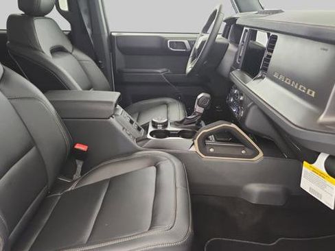 New 2025 Ford Bronco Badlands image 23