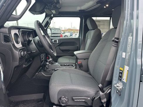 New 2026 Jeep Gladiator Sport image 15