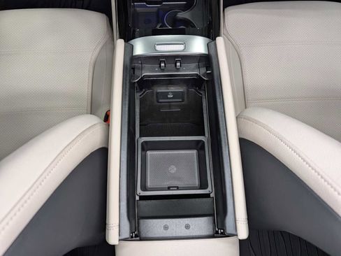 Certified 2025 Mercedes-Benz GLC 300 4MATIC image 21