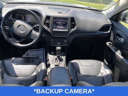 Used 2019 Jeep Cherokee Trailhawk AWD/4WD image 9