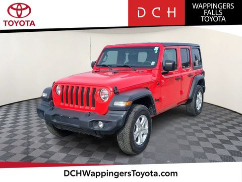 Used 2023 Jeep Wrangler Sport S image 2