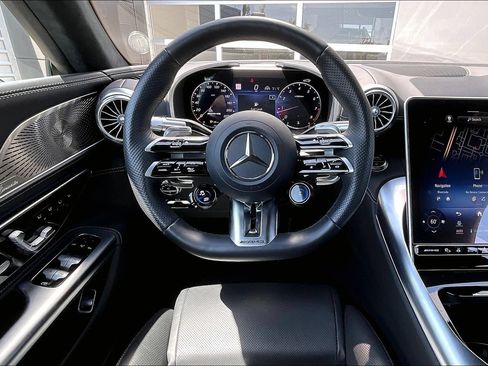 Used 2023 Mercedes-Benz SL 63 AMG 4MATIC image 5