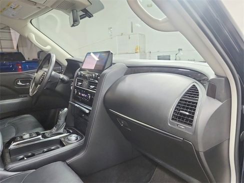 Used 2024 INFINITI QX80 Luxe image 39