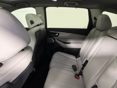 Used 2025 Acura MDX w/ Technology Package image 41