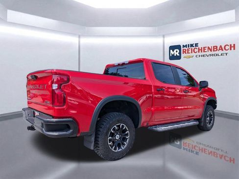 Used 2025 Chevrolet Silverado 1500 ZR2 w/ Technology Package AWD/4WD image 4