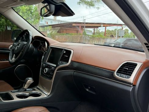 Used 2016 Jeep Grand Cherokee Summit w/ Platinum Series Group RWD image 13